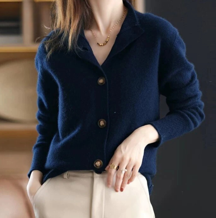 Praxie | Timeless Elegant Vest