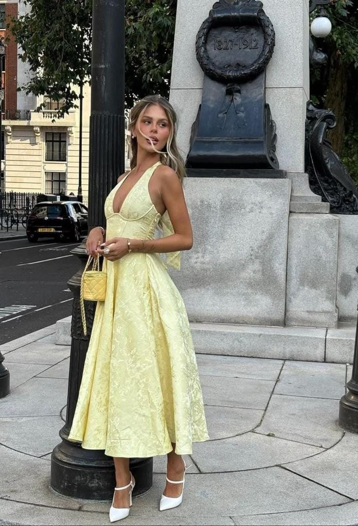 Mary - Elegant Halter Sleeveless Midi Dress