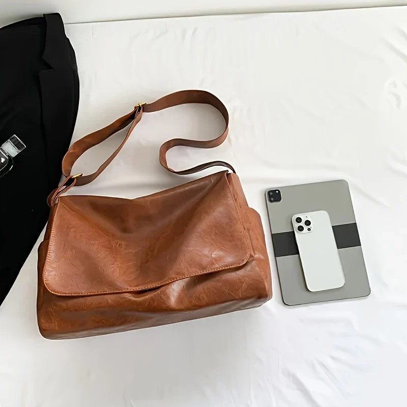Madison™ - Vintage Messenger Bag