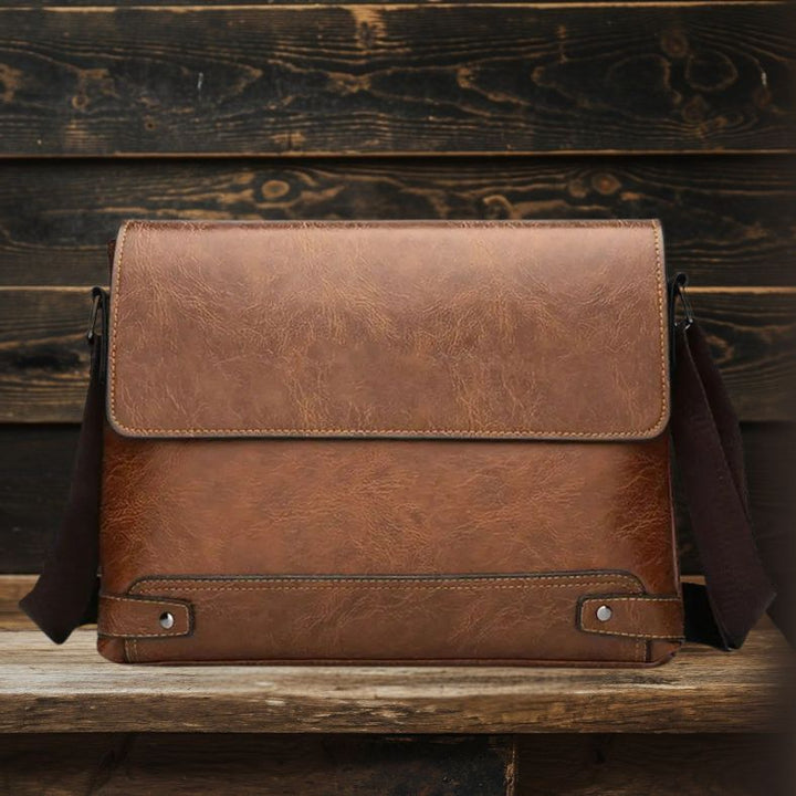 Jackson™ - All-in-One Leather Shoulder Bag