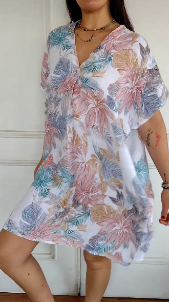 Nina™  Women's short-sleeved floral print dress