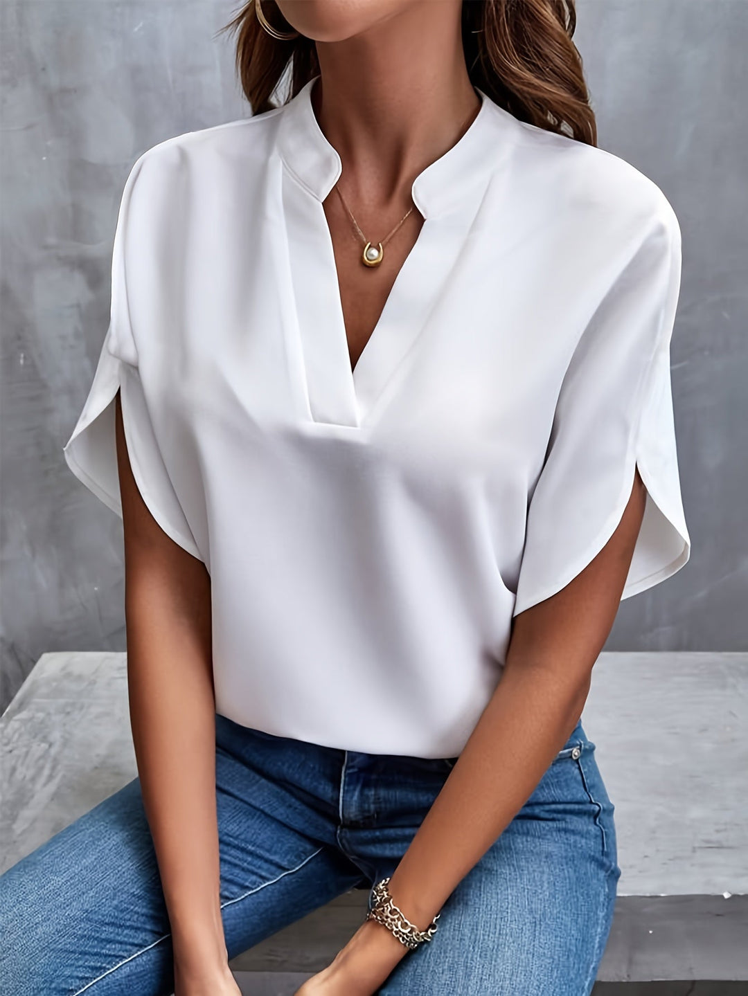 Avery™ - Relaxed V-Neck Blouse