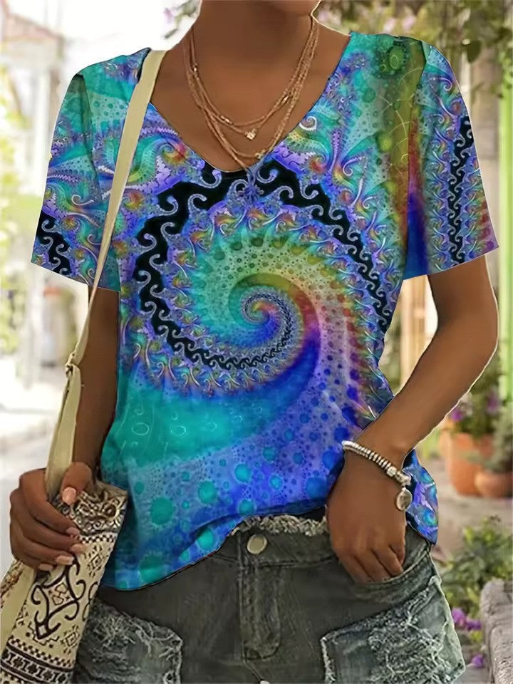Delara™ - Retro V-neck T-shirt