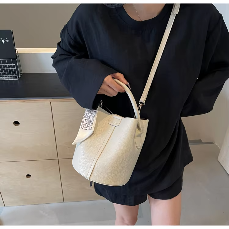 Abigail™ - Retro Bucket Bag