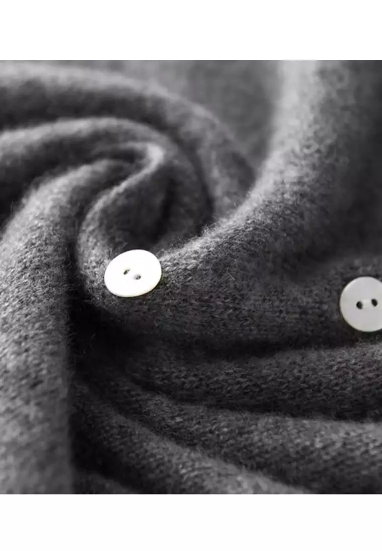 Dorthea™ | Soft cardigan with stylish button fastening