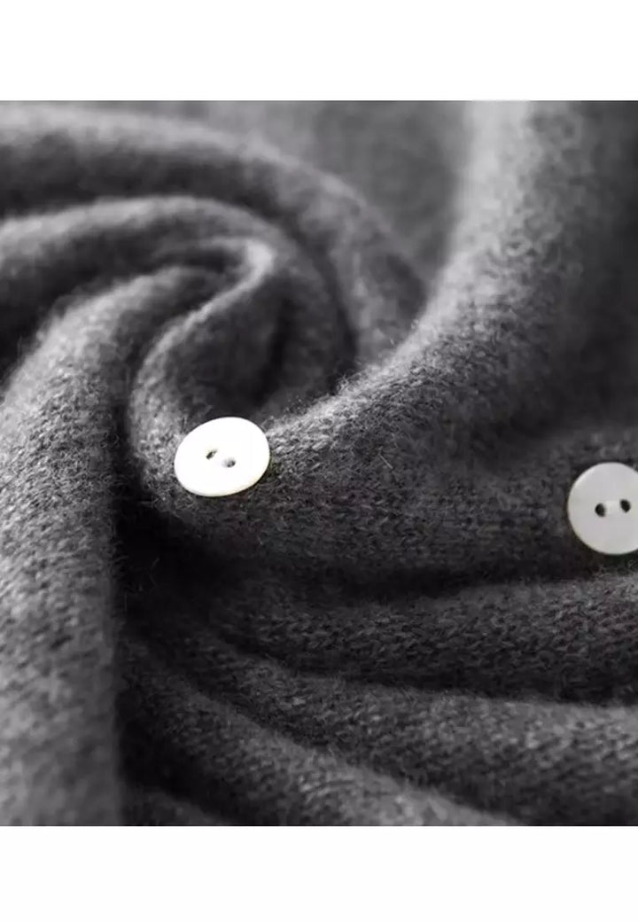 Dorthea™ | Soft cardigan with stylish button fastening